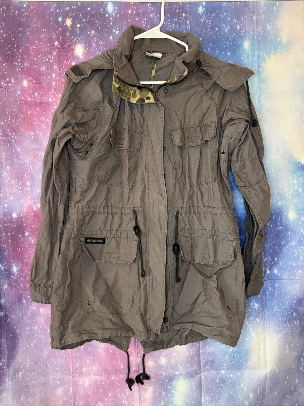 Woman’s Columbia jacket